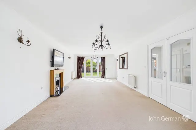 Ferncroft Walk, Chellaston, photo 3