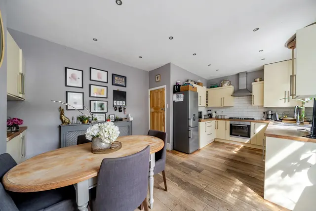 Photo 2 — Kilgour Road, SE23