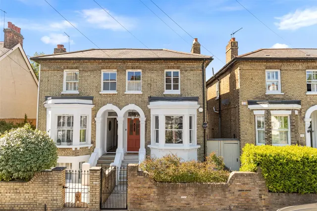 Edward Road, Hampton Hill, TW12 1LH, photo 1