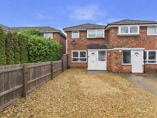 Cottingham Drive, Moulton, NN3, photo 1