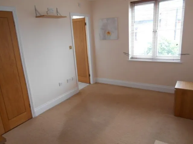 Caversham Place, Sutton Coldfield, B73, photo 3