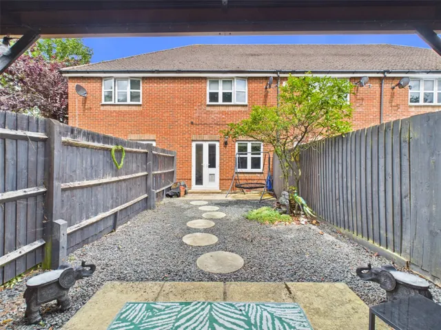 Siareys Close, Chinnor, OX39, photo 3