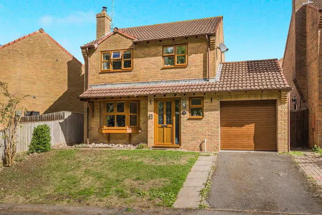 Fitzhardinge Way, Berkeley, GL13, photo 1