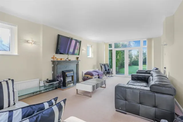 Photo 3 — Burdon Lane, South Cheam, SM2 7PT