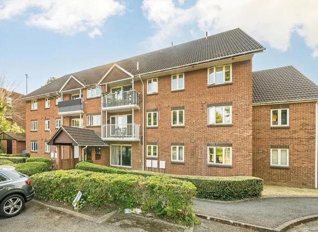Glenbuck Road, Surbiton, KT6, photo 1