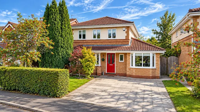 Alder Drive, Timperley, WA15, photo 1