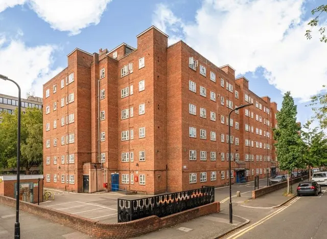 Jackman Street, Braodway Market, E8, photo 1
