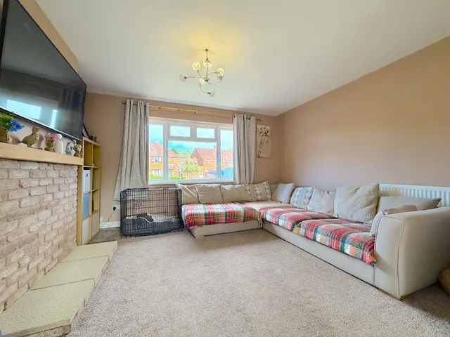 Photo 2 — Griffiths Drive, Wednesfield, Wolverhampton, WV11