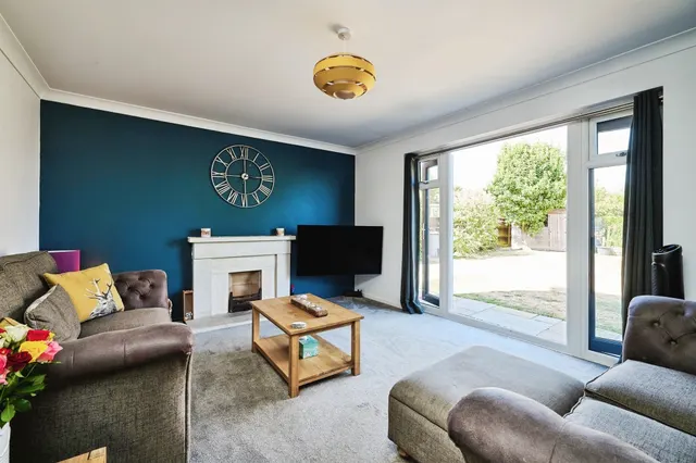 Mallard Close, Essendine, PE9, photo 2