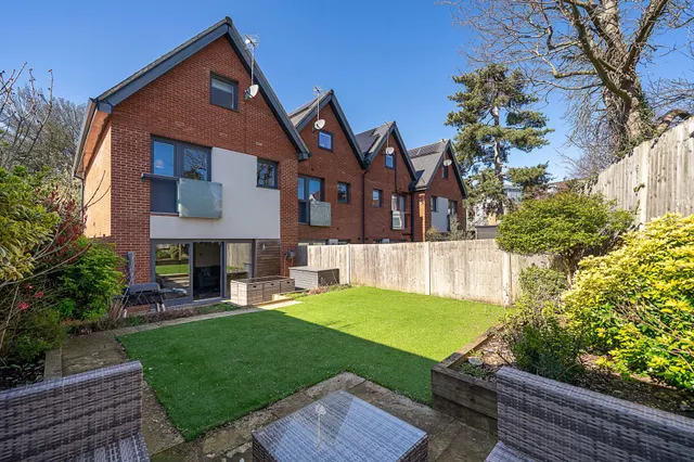 Drayton Green, Ealing, W13, photo 1