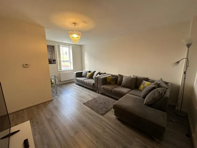 Centenary Lane, Wednesbury, WS10, photo 3