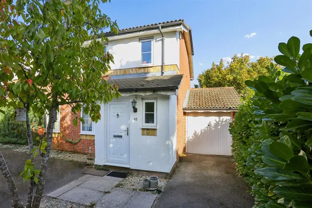Hadleigh Drive, Sutton, SM2, photo 1