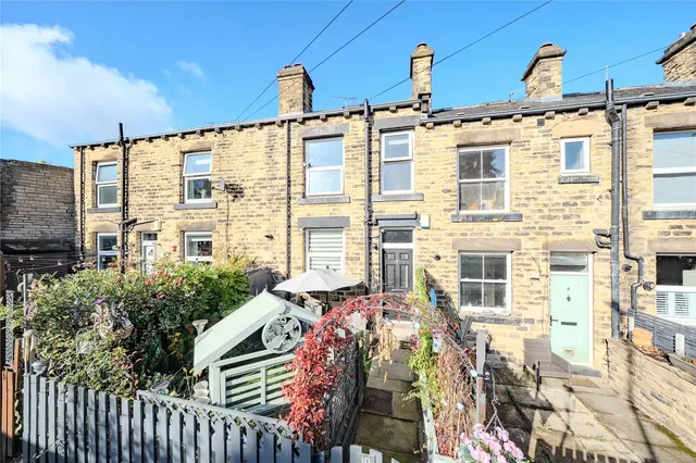 Bank Terrace, Stanningley, LS28, photo 1