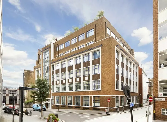 Saffron Hill, Clerkenwell, EC1N, photo 1