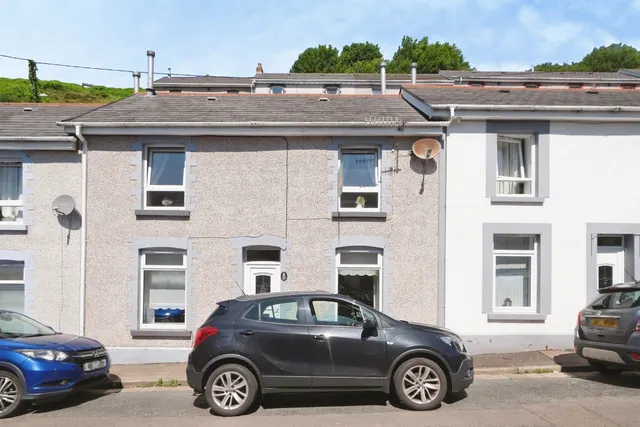 Hafodarthen Road, Abertillery, NP13, photo 1