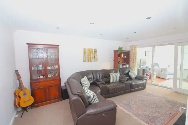 Ridgeway, Eynesbury, PE19, photo 2