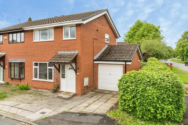 Marlow Close, Birchwood, Warrington, Cheshire, WA3, photo 1