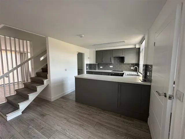 Heath Road, Brixham, photo 2