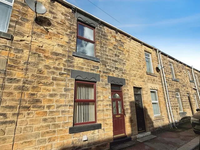 Kay Street, Hoyland, S74, photo 1