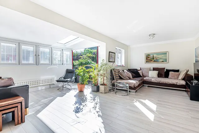 Maynards Quay, London, E1W, photo 2