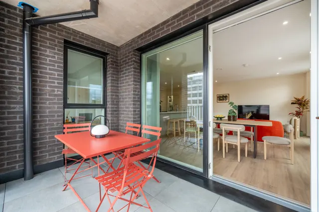 Photo 2 — Showflat 12, Momento Hayes, 4 Masonry Place