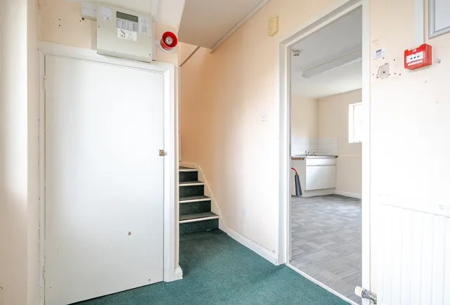 Photo 2 — North Street, Gloucestershire, Oldland Common, BS30 8TS