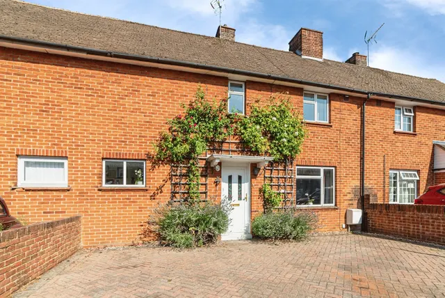Pemerton Road, Basingstoke, photo 1