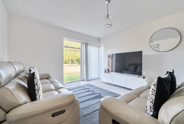 Chargrove, Gloucestershire, Yate, BS37 4LG, photo 1