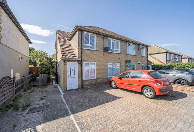 Belvedere Road, Bexleyheath, DA7 4NY, photo 1