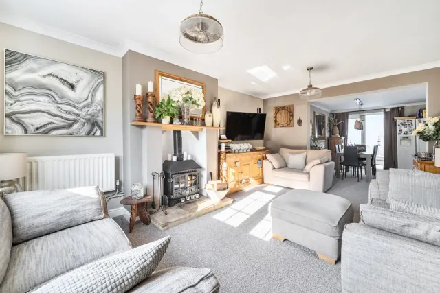 Photo 2 — Fenny Road, Stoke Hammond, Milton Keynes, Buckinghamshire, MK17 9BT