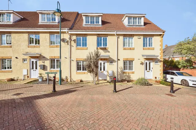 Jury Road, Peterborough, PE7, photo 1