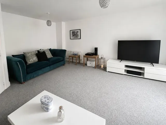 Shaw Gardens, Gedling, NG4, photo 3
