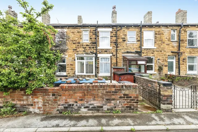 Photo 2 — Queen Street, East Ardsley, Wakefield