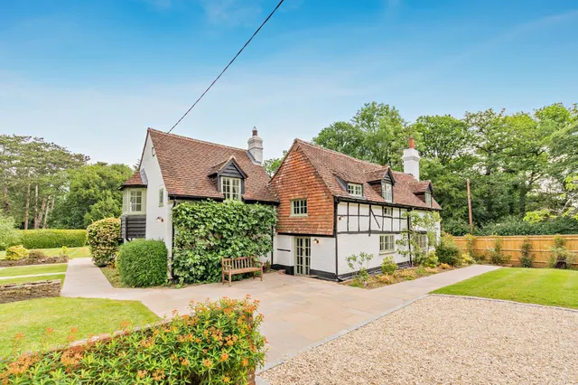 Horsham Road, Rowhook, Horsham, West Sussex, RH12 3PZ, photo 1