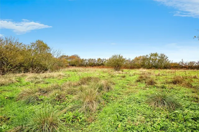 Llanarth, SA47, photo 1