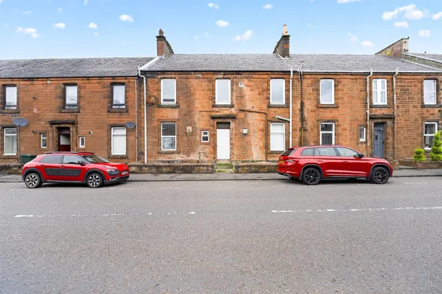 Loudoun Road, Newmilns, photo 1
