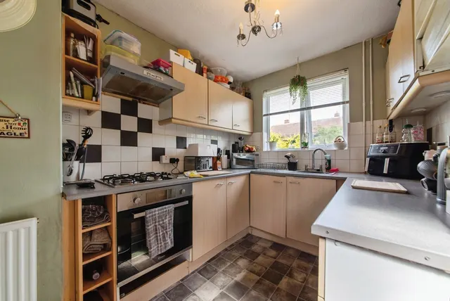 Photo 3 — Woodburn Close, Lincoln, Lincolnshire, LN1