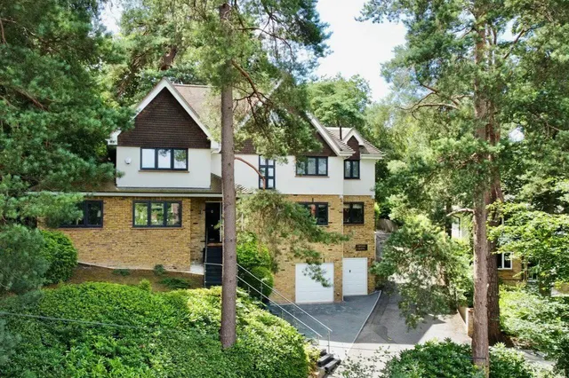 Branksome Park Road, Camberley, Surrey, GU15 2AQ, photo 1