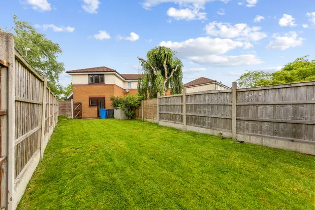 Photo 2 — Whittlewood Close, Birchwood, Warrington, Warrington, WA3 6TU