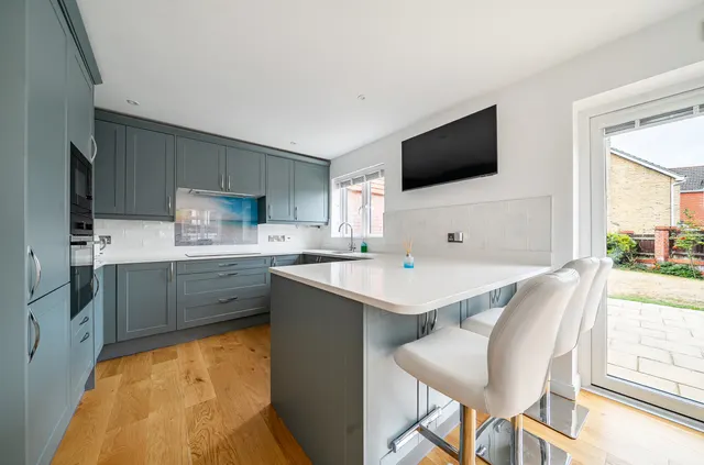 Blackberry Drive, Fair Oak, SO50, photo 2