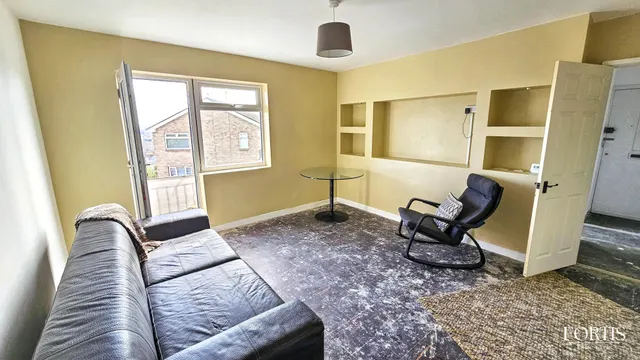 Photo 3 — Greenland Crescent, Cardiff, CF5