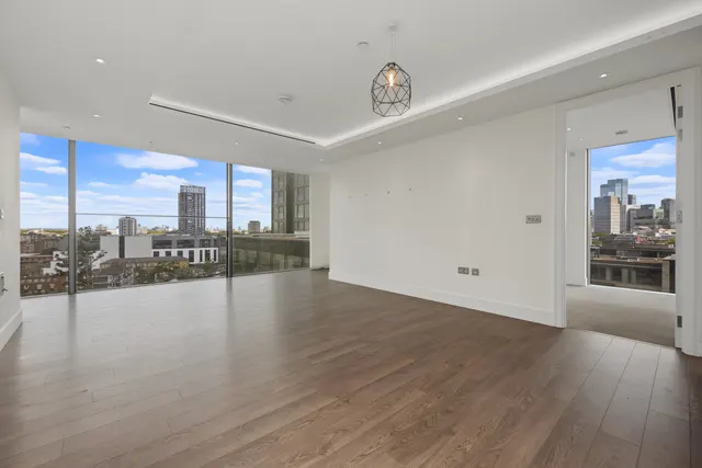Bollinder Place, Carrara Tower, EC1V, photo 1