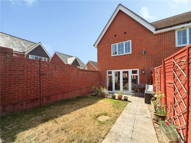 Wadham Close, Romsey, SO51, photo 2