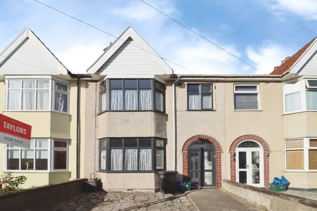 Holdenhurst Road, Kingswood, BS15, photo 1