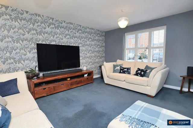 Harvest Way, Weddington, CV10, photo 2