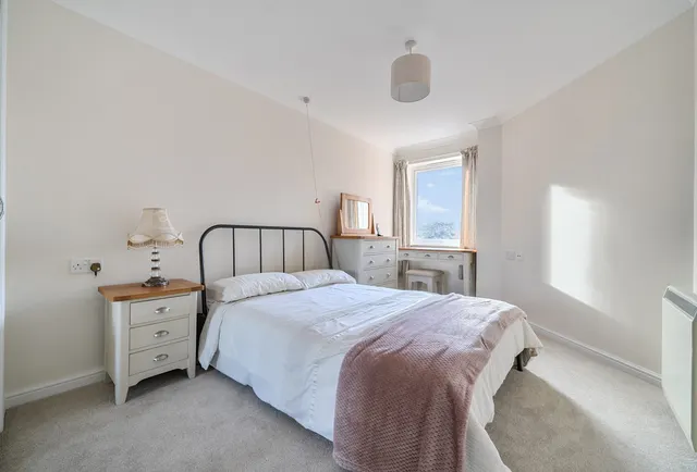 Photo 2 — London Road, Gloucester, GL1 3QE