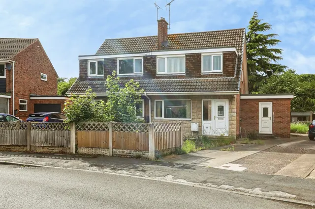 Buttermere Close, North Anston, Sheffield, photo 1