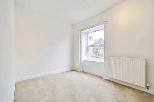 Cavendish Street, Yeadon, LS19, photo 3