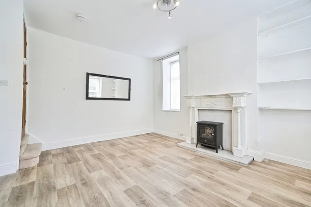 Cavendish Street, Yeadon, LS19, photo 2