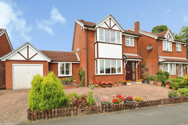 The Spinney, Moortown, Leeds, photo 1